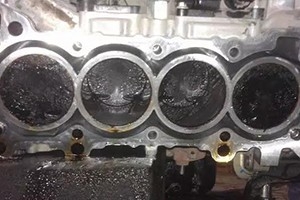 發(fā)動機(jī)積碳嚴(yán)不嚴(yán)重？看完對照下你的車是否會這樣