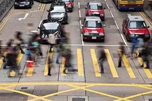 車輛右轉(zhuǎn)彎時不注意這些！兩本駕照都不夠扣，老司機都會犯錯！