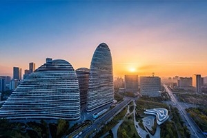 今天，致敬改革開放，致敬我們共同奮斗的四十年
