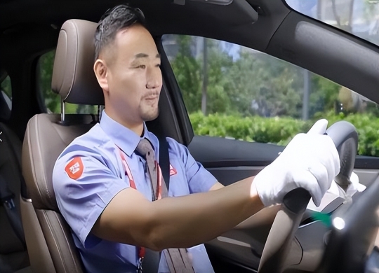 萬(wàn)順叫車(chē)“一鍵叫車(chē)”功能持續(xù)優(yōu)化，方便老年人出門(mén)用車(chē)